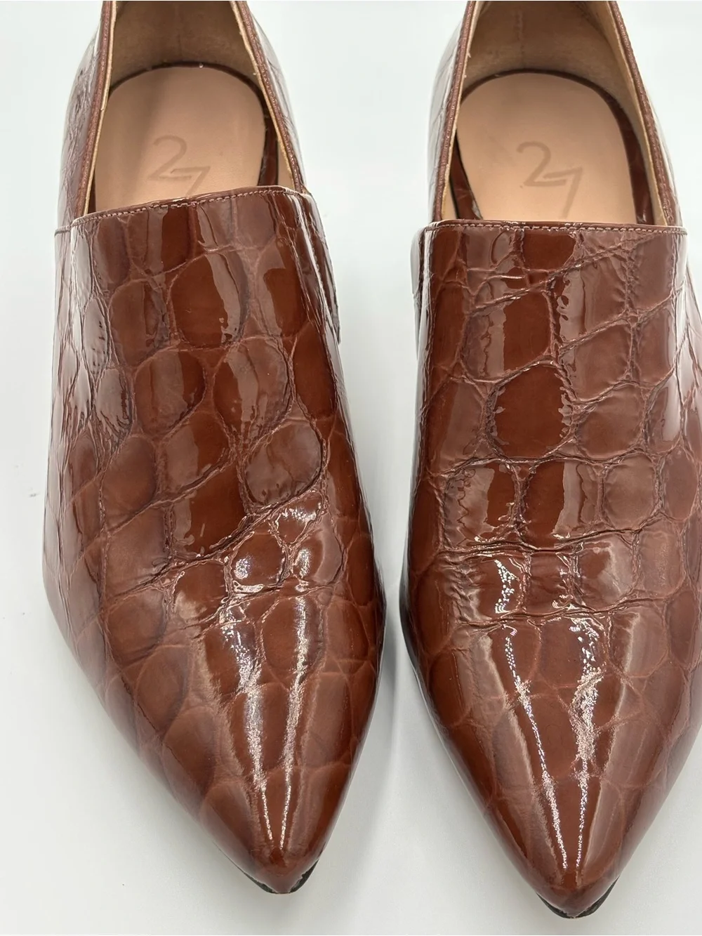 27 EDIT Fanfare Brown Croco Pointed Toe Kitten Heel Pumps Women’s 7 M
